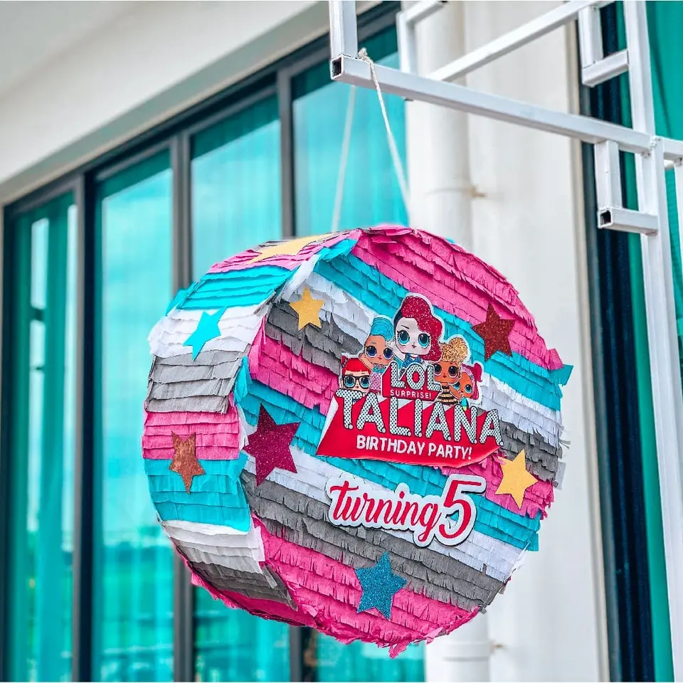 Prop & dekorasi parti